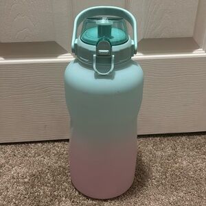 HUGE Apana water bottle, 128oz/3800ml